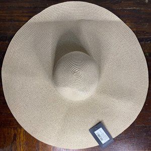 PRETTY LITTLE THING CREAM EXTRA LARGE OVERSIZED SUN HAT